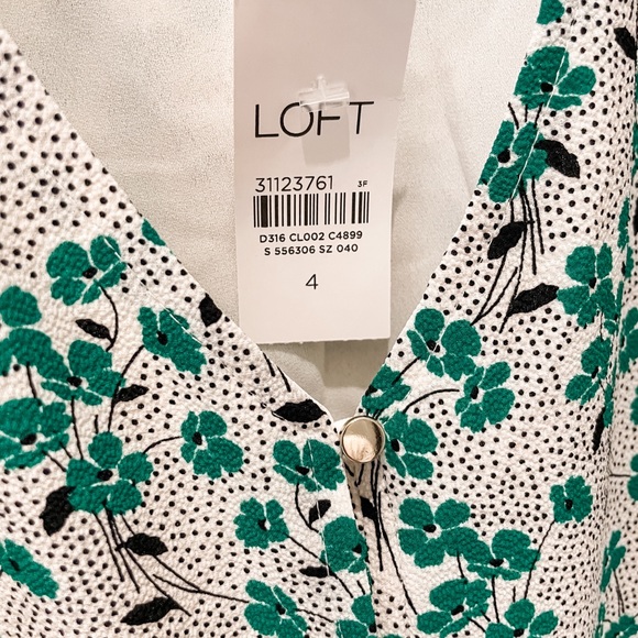 LOFT - Green and White Floral dress (NWT size 4) - Picture 3 of 4